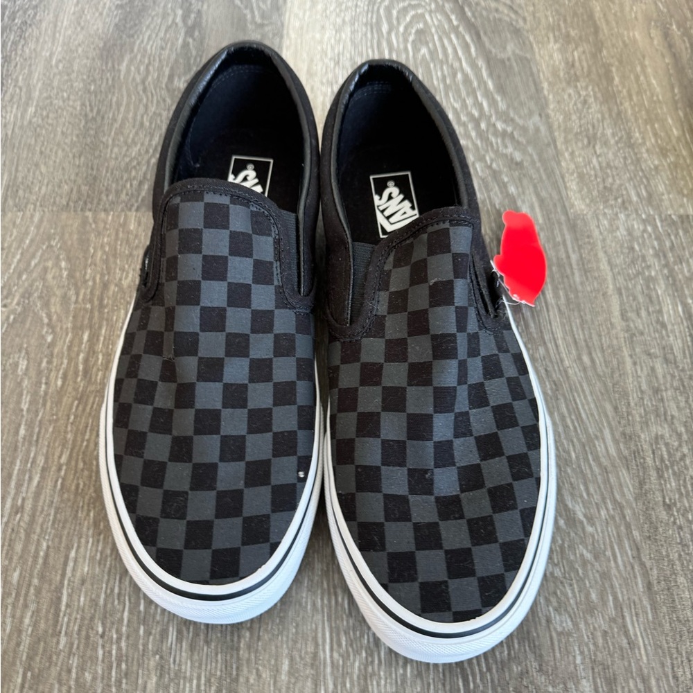 Men’s black checkered vans. Size 11.5